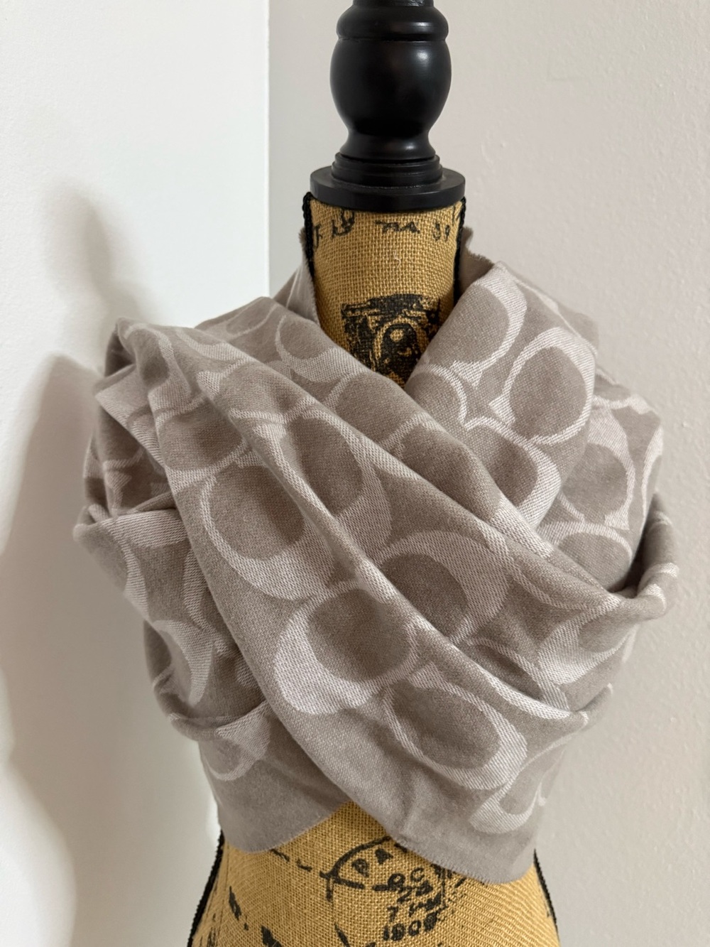COACH Oversized Signature Jacquard Scarf/Wrap Wool Cashmere Blend Neutral Beige